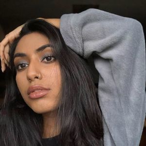 Meet your Posher, Aniqa